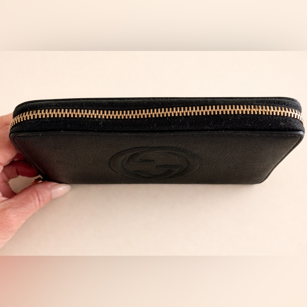 Gucci SoHo Zip Around Wallet – Black Pebbled Leather - Picture 4 of 6